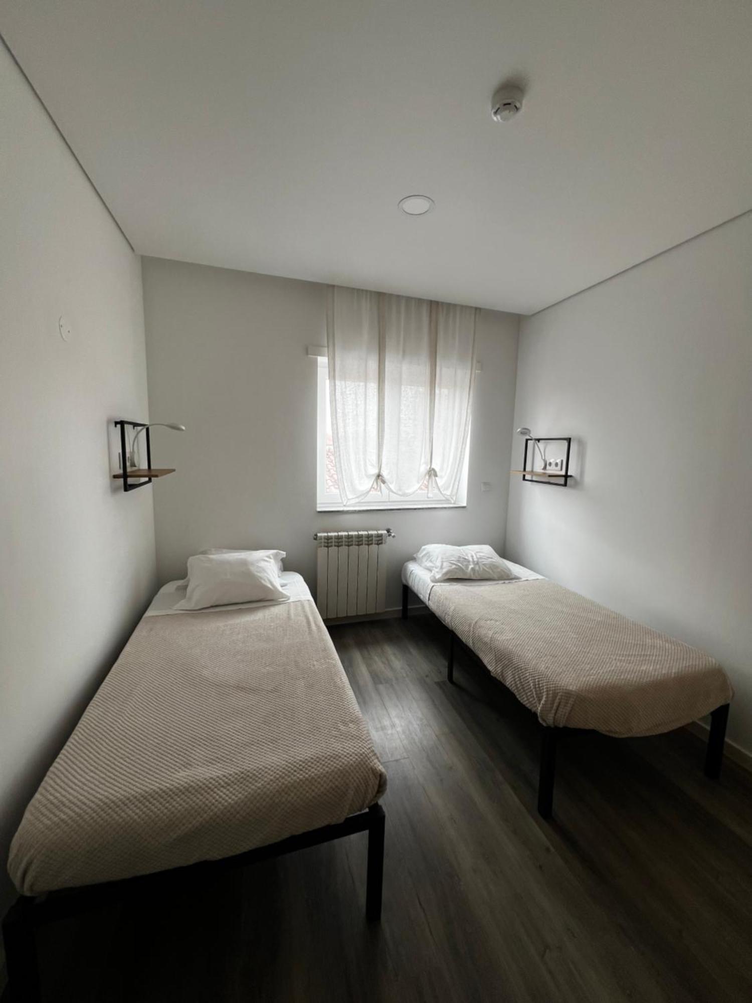 The Spot Ofir Hostel เอสโปเซนเด ภายนอก รูปภาพ