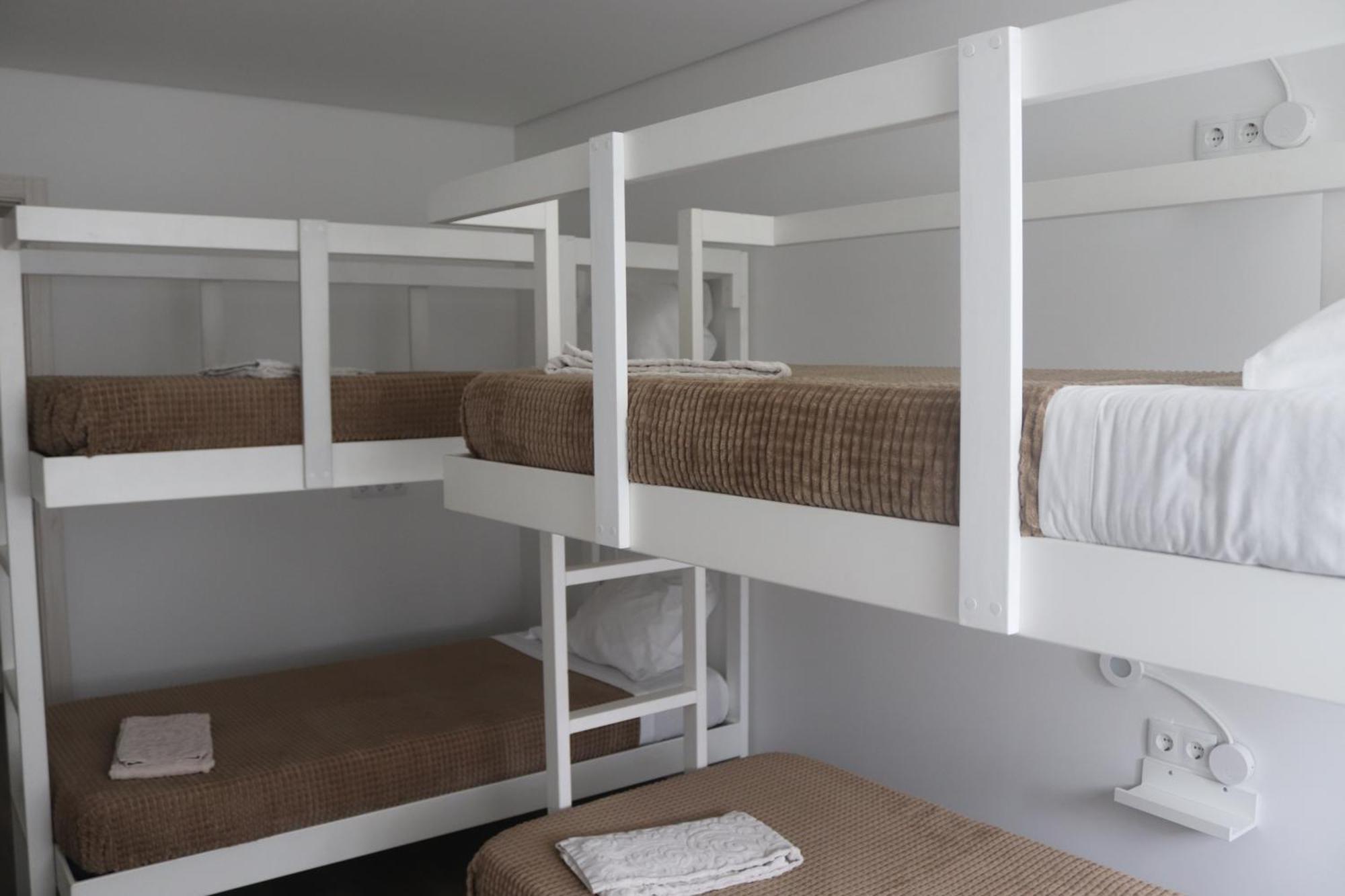 The Spot Ofir Hostel เอสโปเซนเด ภายนอก รูปภาพ